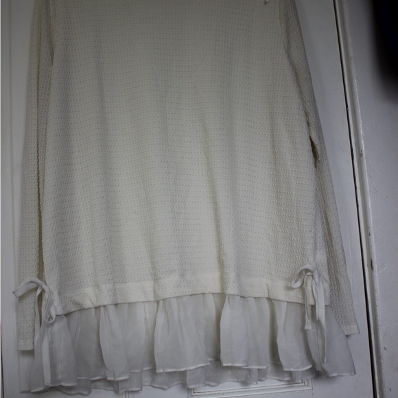 Plus size LC Lauren Conrad Pleated Mock top - Picture 3 of 4